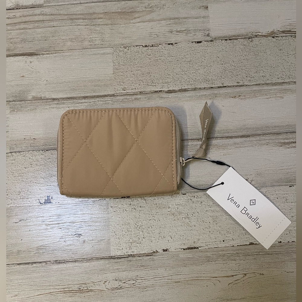NWT Vera Bradley RFID Ultralight Small Zip-Around Wallet Caramel Cream